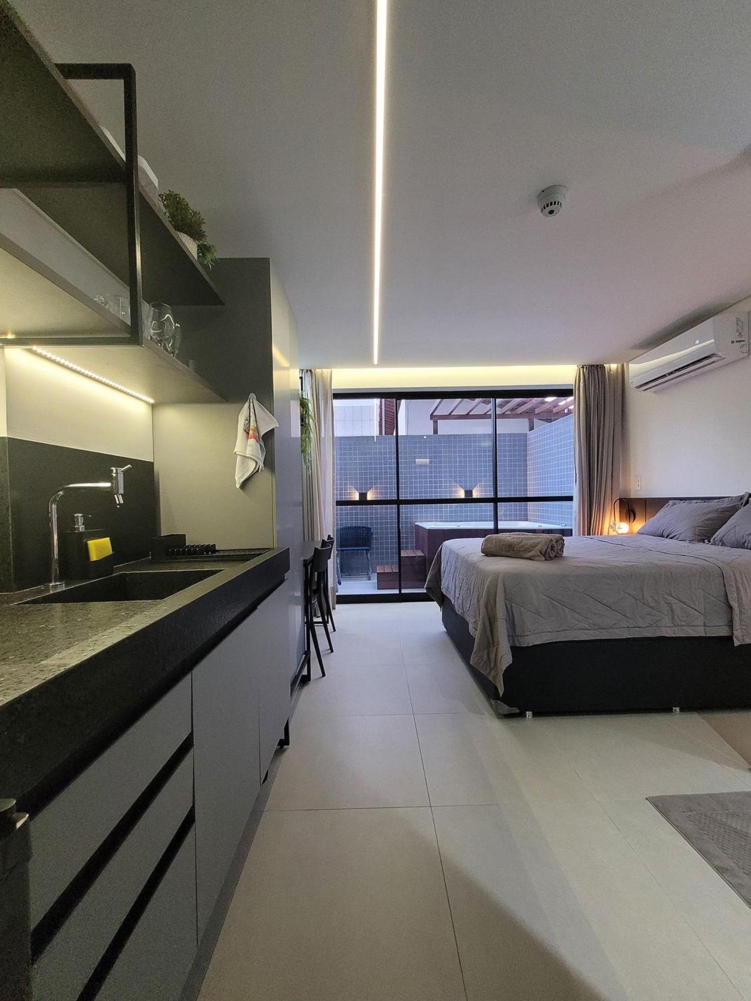 Flat Com Jacuzzi Area Externa A 50m Do Bessa Apartment *